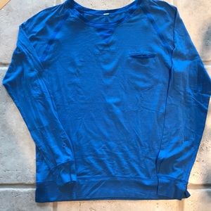 Lululemon lightweight crew